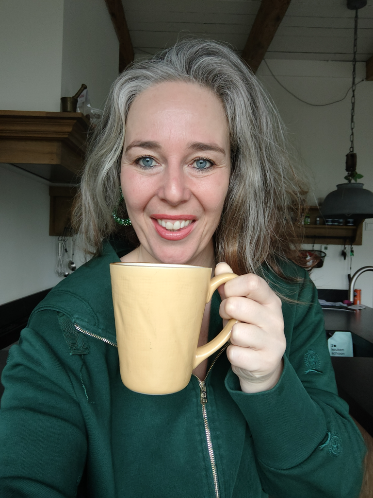 Als hormooncoach heb ik een vrouwenkliniek hormonen voor vrouwen met hormonale klachten